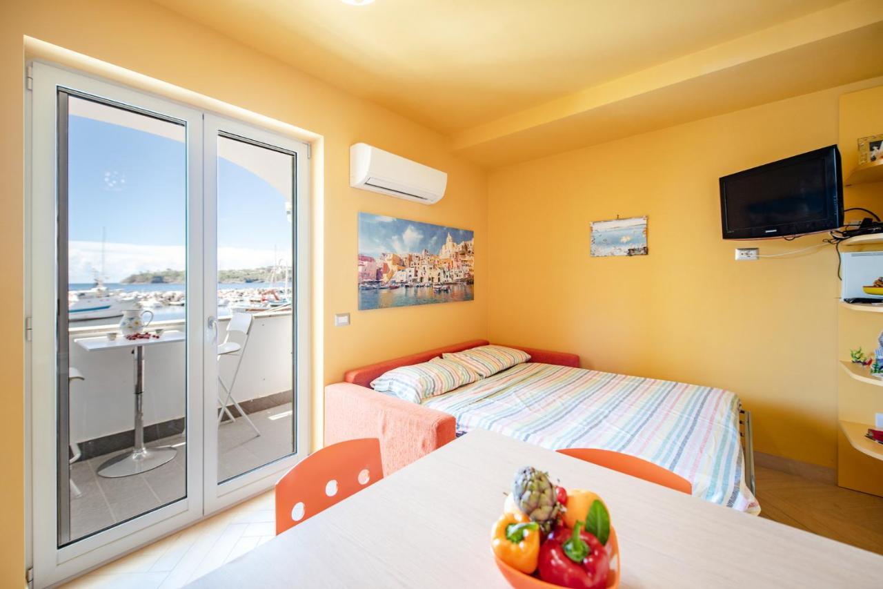 Willa Casa Cinzia In Marina Di Corricella Procida Zewnętrze zdjęcie