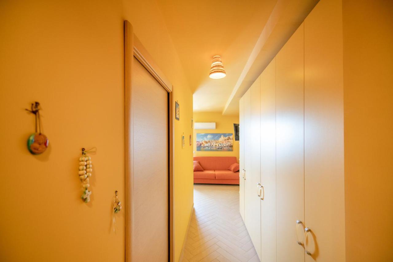 Willa Casa Cinzia In Marina Di Corricella Procida Zewnętrze zdjęcie